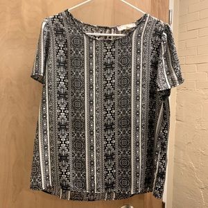 Women’s blouse. Size YL.
